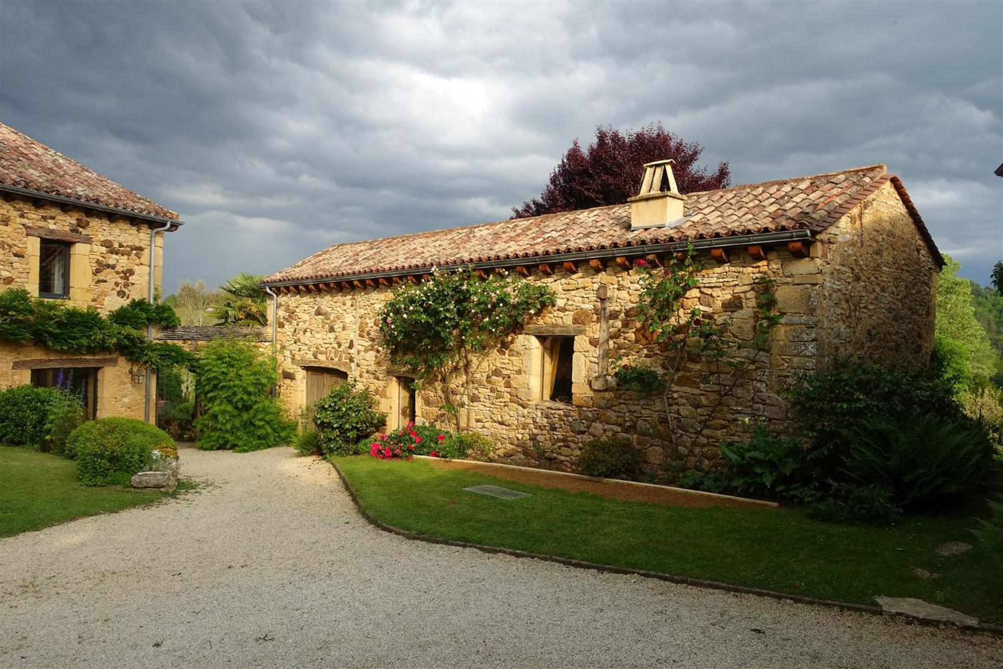 Les Vauries Domaine De Cournet Haut, A 17Th Century Property Set On A Calm, Idyllic Domain With Pool, Tennis, Bikes And More מראה חיצוני תמונה